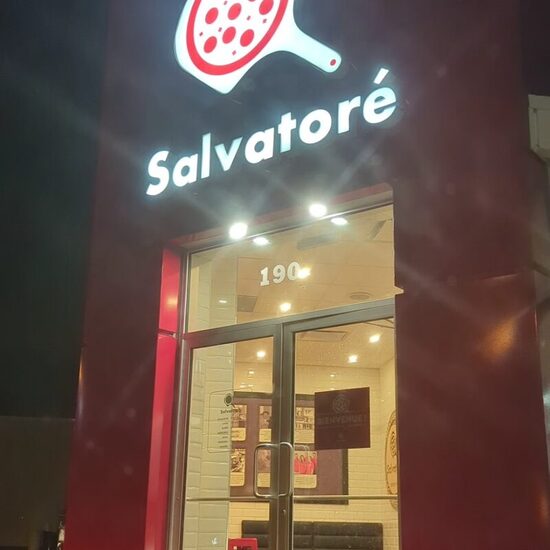 Pizza Salvatoré - Restaurants Coréens, Américains de Montréal