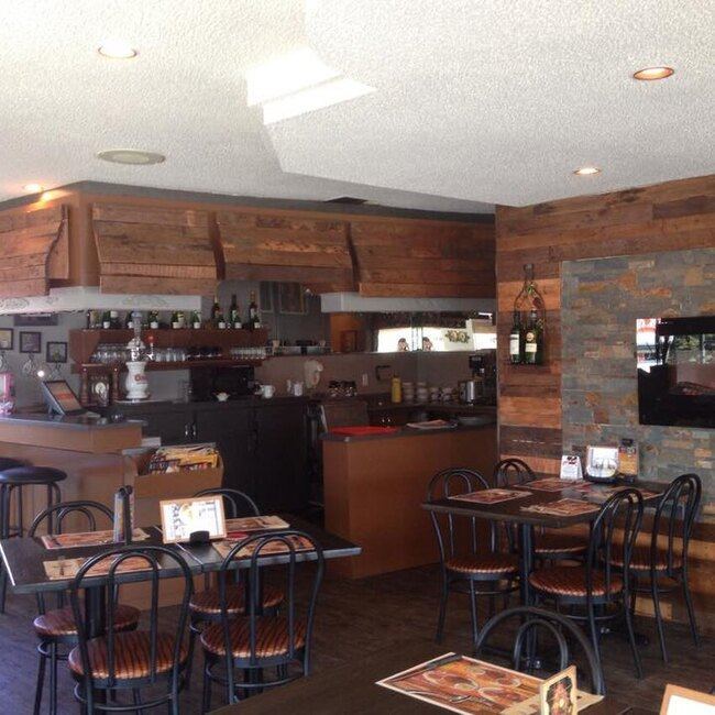 Pizzeria Stratos - Mauricie (Quebec) Italian, Pasta, Grill, Pizza Restaurants