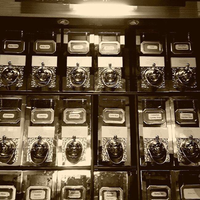 Café Monde Inc - Tea, Breakfast, Poutine, Cafés Restaurants Near: J6W2C8