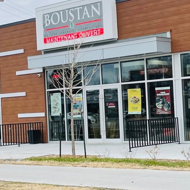Boustan Restaurant Terrebonne/Lachenaie, QC