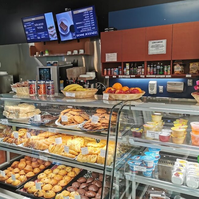 Caf&eacute; Van Houtte -  Restaurants Near: J6V1P7