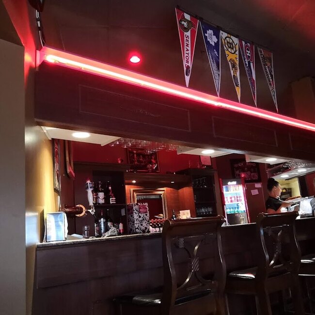 Pizzeria Du Lac Enr - Restaurants in Montreal