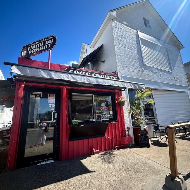 Casse-Croute-L'Ami Du Passant - Restaurants Ouverts midi Mauricie (Qu&eacute;bec)
