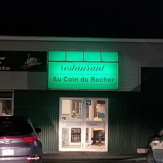 Au Coin Du Rocher Restaurant