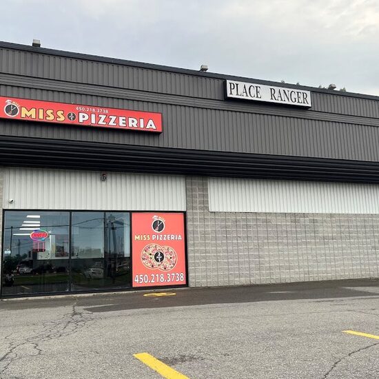 Miss Pizzeria - Poutine, Bagels Restaurants in West Island