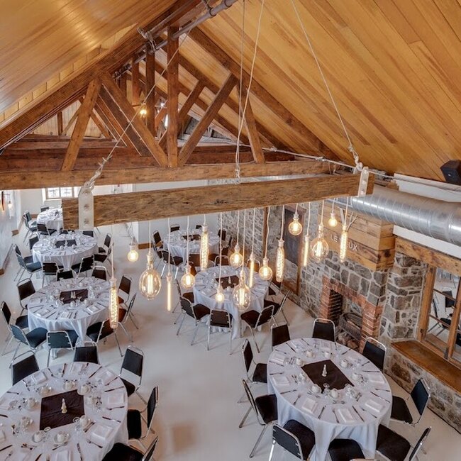 Le Vieux - salle de r&eacute;ception - Restaurants pr&egrave;s de: J5R1V6