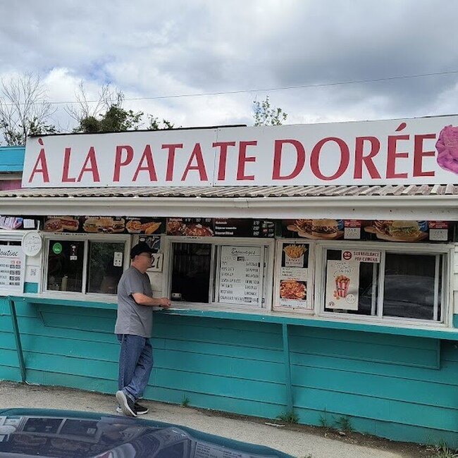 &Agrave; La Patate Dor&eacute;e - Restaurants in Vaudreuil-Dorion