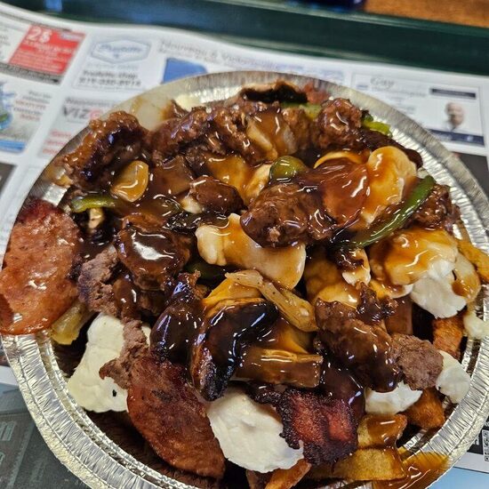 Cantine Clement - Poutine, Bubble Tea Restaurants in Montreal