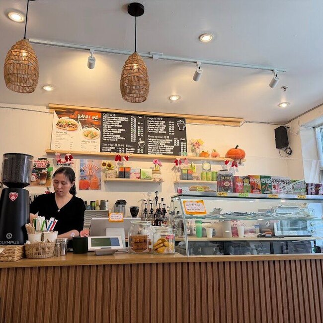 Caf&eacute; Beans - Restaurants in Chinatown