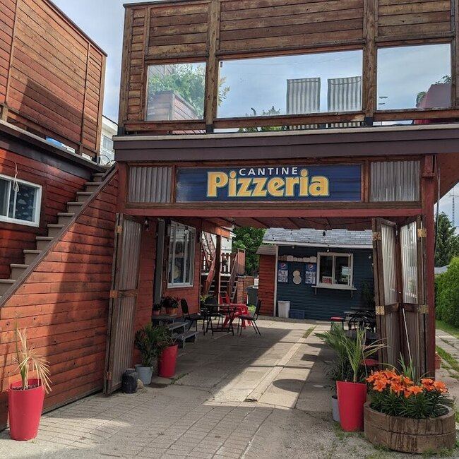 Pizzeria Cantine De Piopolis - M&eacute;gantic Restaurants
