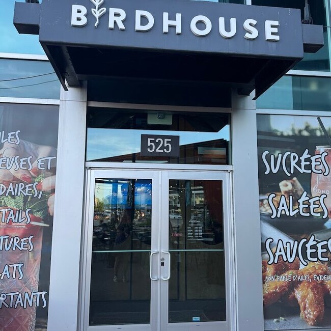 Birdhouse Wingerie & Bar - Restaurants Commande en ligne du Centropolis