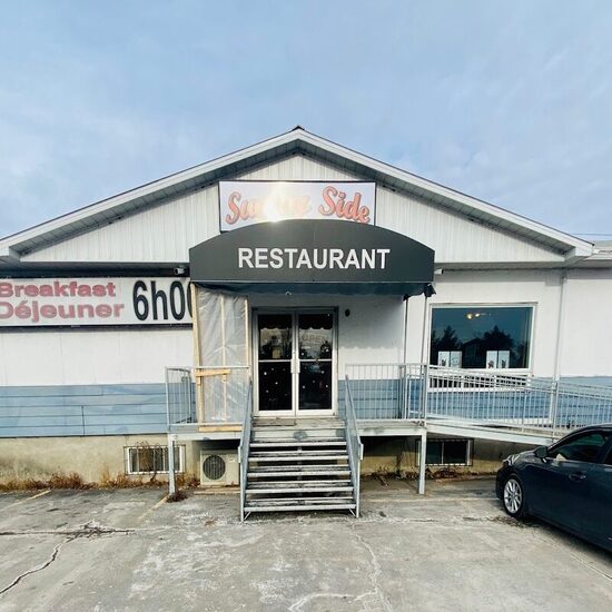 SunnySide Diner - Cajun, Breakfast Restaurants in Kahnawake
