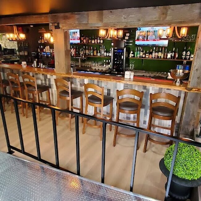 Cafe 12e Restaurant