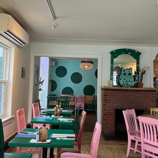 Gato Sutton - Restaurants in Montreal