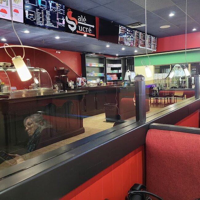 Sal&eacute; et Sucr&eacute; resto caf&eacute; - Louiseville Open Now Restaurants