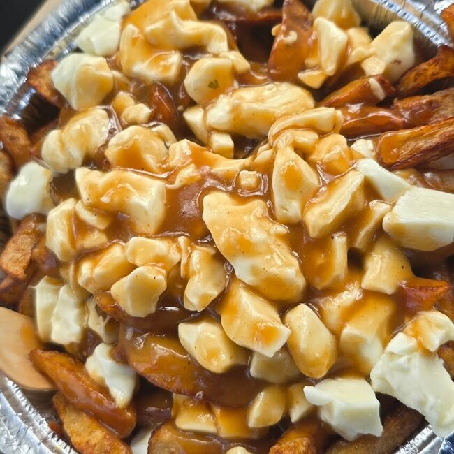 Restaurant Mon Amour - Poutine in Saint-Amable