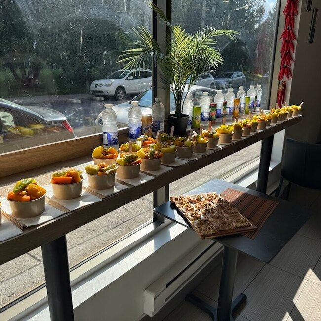 Restaurant Cornicello - Montreal Pizza Open Late Restaurants