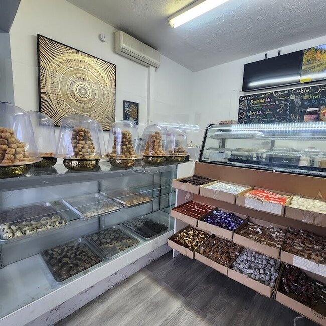 P&acirc;tisserie Syrienne - Restaurants pr&egrave;s de: J1J2Z8