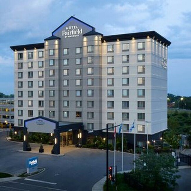 Napa Lounge - Restaurants in Dorval