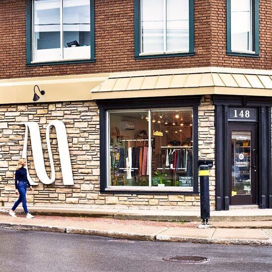 Les Minettes - Restaurants in Montreal