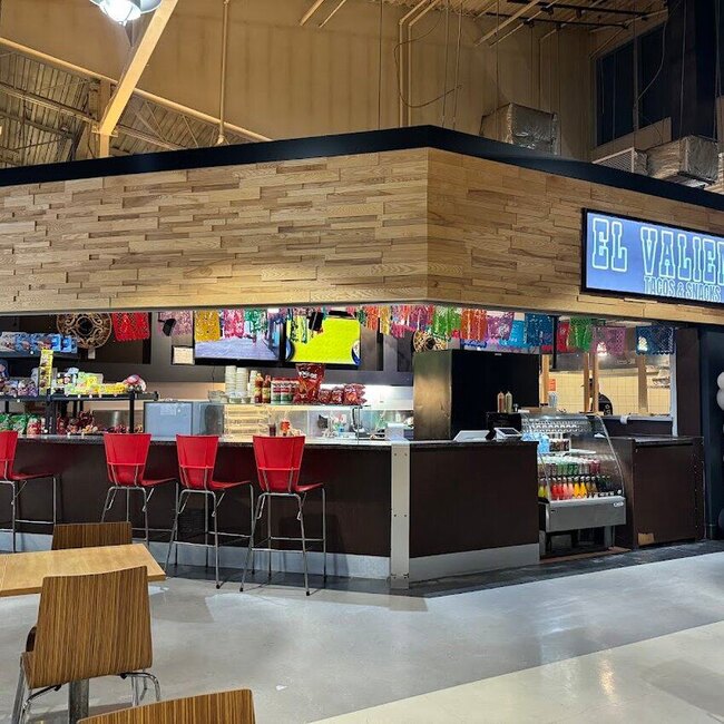 El valiente tacos & snacks -  Restaurants Near: H8Y3B7