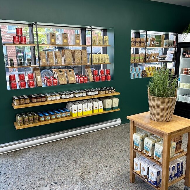 Pastamalfi - Pasta Restaurants Near: H4E2M1