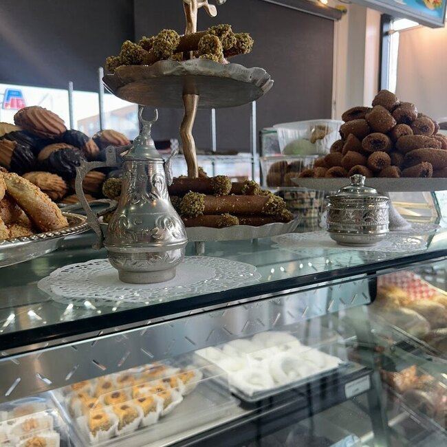 Boulangerie - p&acirc;tisserie Les 2 bl&eacute;s - Montreal North Open Tuesday Restaurants