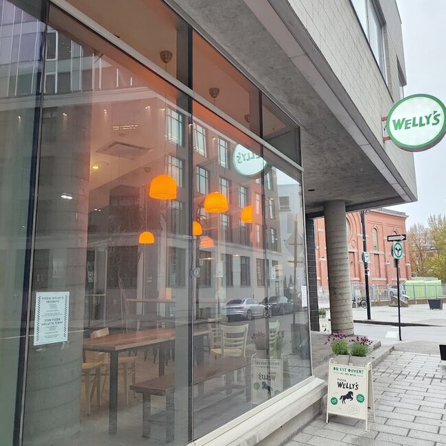 Pizza Welly's Old Montreal, Montreal: Menu, Reviews & Reserve (2026)