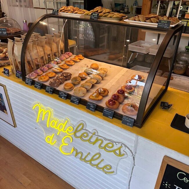 Les Madeleines d'Emilie - Restaurants P&acirc;tisseries, Th&eacute; pr&egrave;s de: H2V4E6