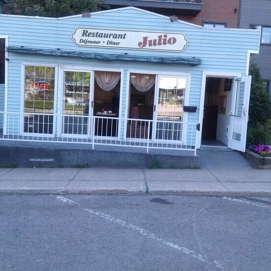 Restaurant Julio - Eclectic, Breakfast Restaurants in Montreal
