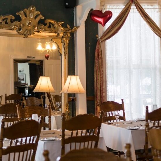 Restaurant La Tour du Lac - Restaurants de Montréal