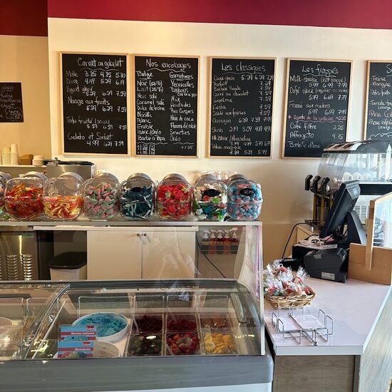 Delices Glaces D'Agathe - Restaurants in Montreal