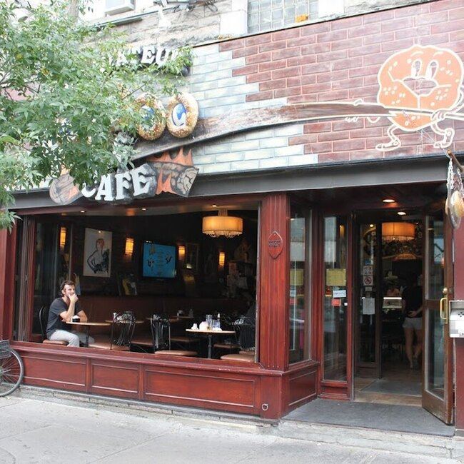St-Viateur Bagel & Caf&eacute; - Restaurants pr&egrave;s de: H2J1Y2
