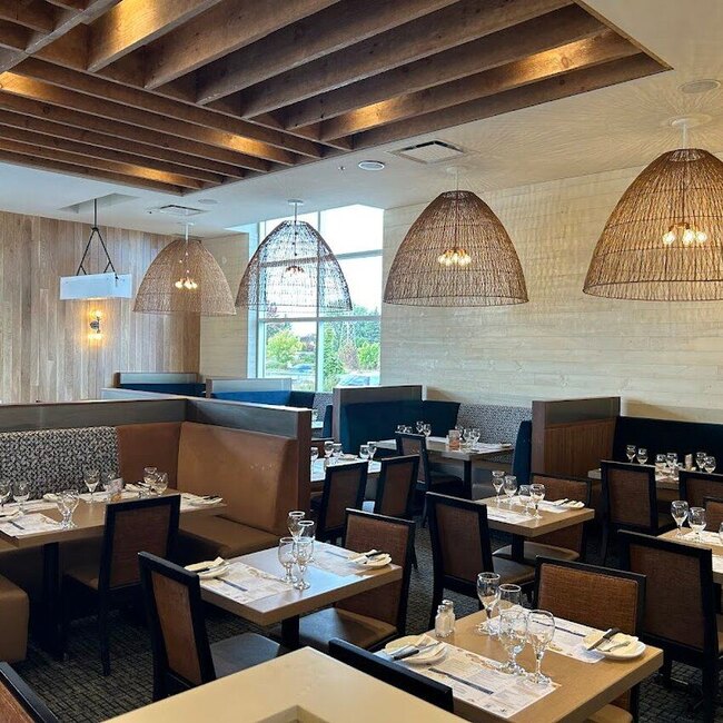 Au Vieux Duluth - Afghan, Mediterranean Restaurants in Laval