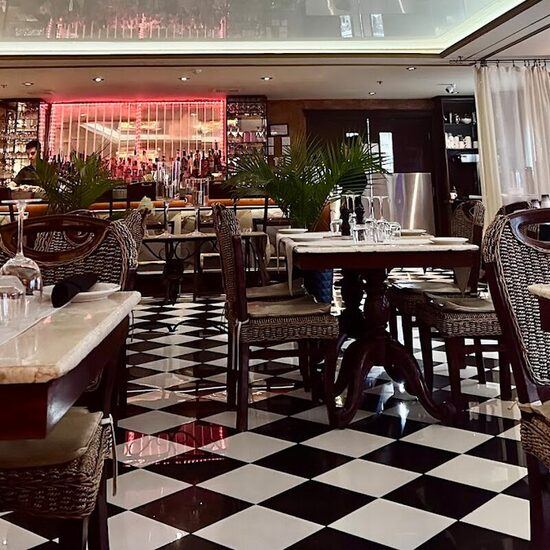 Bistro Le Picollo - Restaurants in Montreal