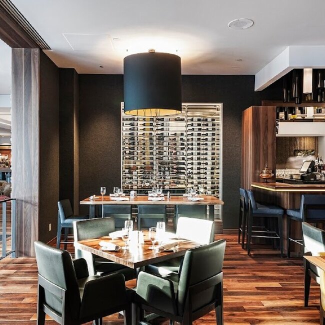 Restaurant & Bar Le Kube Restaurant Montreal, QC