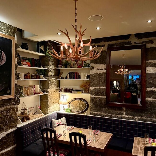 L'Orignal - Montreal Cozy Atmosphere Restaurants