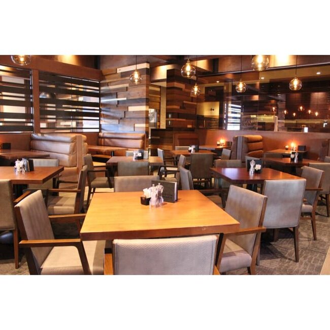 Bâton Rouge Grillhouse & Bar Restaurant Saint-Sauveur: Menu, Avis & Réserver (2026)