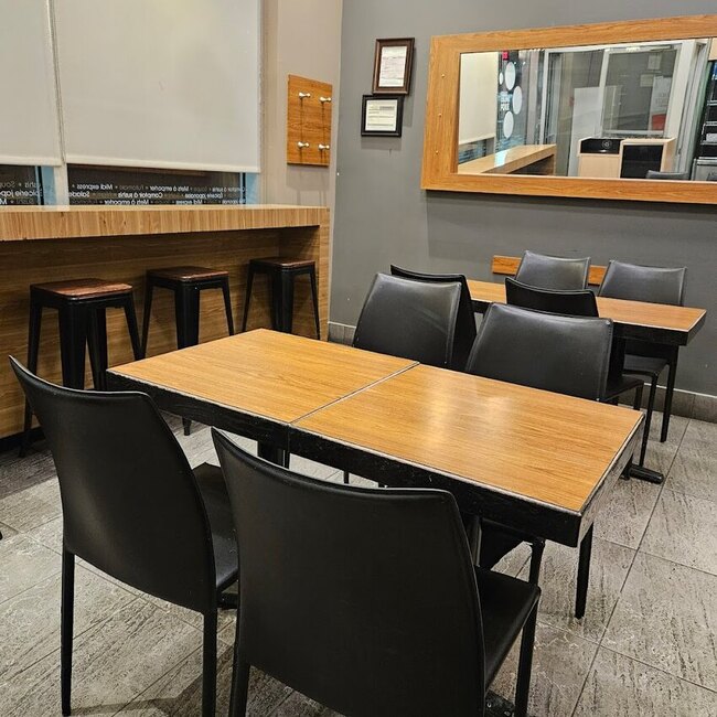 Sushi Shop - Restaurants Entr&eacute;e accessible aux fauteuils roulants Vieux Longueuil