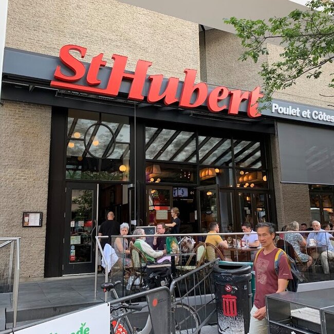 R&ocirc;tisserie St-Hubert - Restaurants Barbecue-BBQs, Iraniens, Kebab pr&egrave;s de: H2V4E4