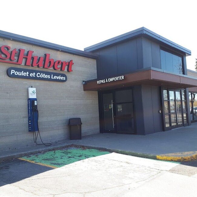 R&ocirc;tisserie St-Hubert - Restaurants in Boucherville