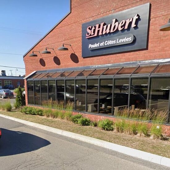 Rôtisserie St-Hubert - Restaurants in Montreal