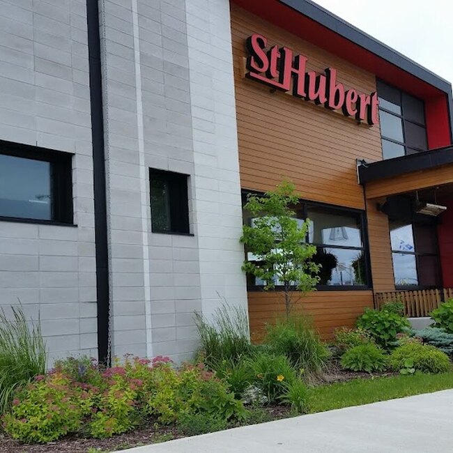 R&ocirc;tisserie St-Hubert - Restaurants Barbecue-BBQs Saint-Bruno-de-Montarville