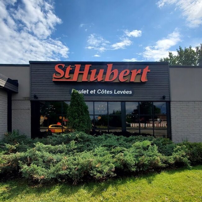 R&ocirc;tisserie St-Hubert - Restaurants pr&egrave;s de: J4Y0B3