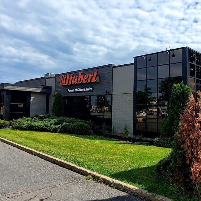 R&ocirc;tisserie St-Hubert - Restaurants Ouverts dimanche Saint-Hubert