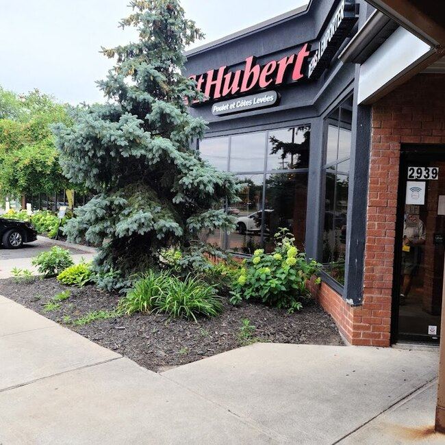 R&ocirc;tisserie St-Hubert - Restaurants Ouverts dimanche Vaudreuil-Dorion