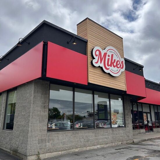 Toujours Mikes - Restaurants Barbecue-BBQs, Ailes de poulet de Laval