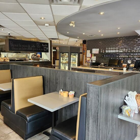 Qu&eacute;bec Deli - Restaurants pr&egrave;s de: H3N1B5