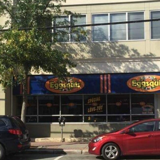 Eggsquis - Restaurants pr&egrave;s de: J1X2B2