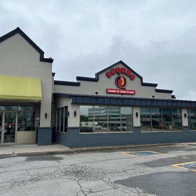 Scores - Poutine in Vimont